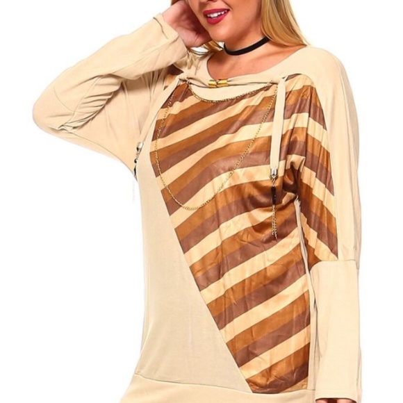 Knit Sweater with Striped Print and Necklace - Picture 2 of 4
